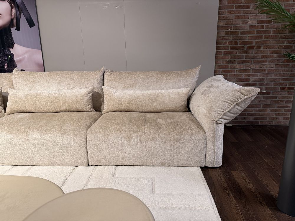 Salon Comodo