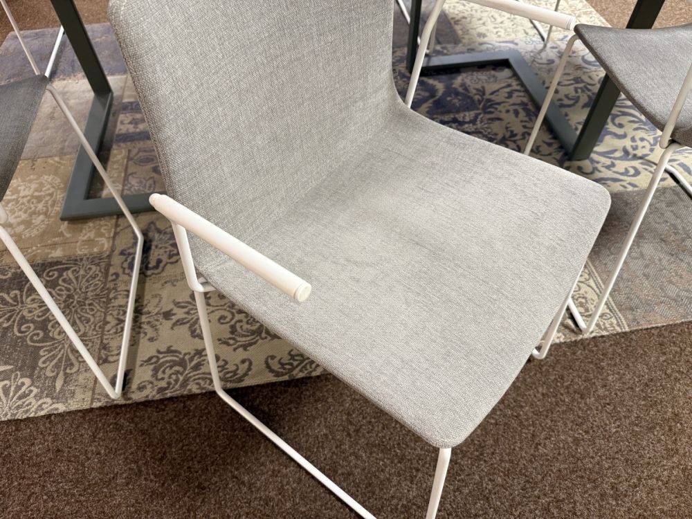 Stoelen Curve